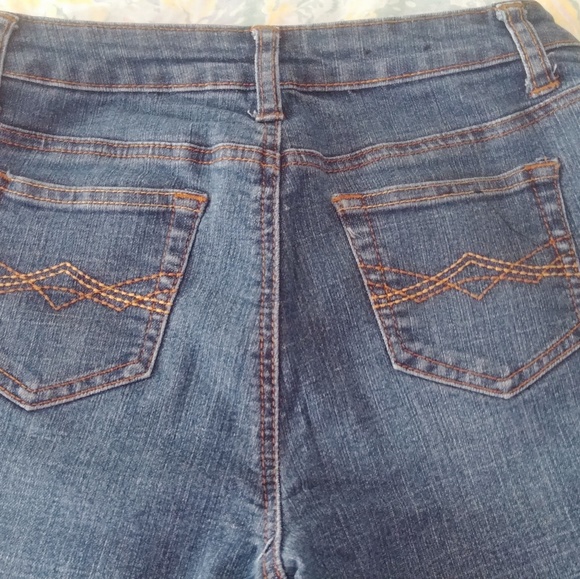 St John's Bay Women's
Straight Leg Blue Jeans - Picture 7 of 7